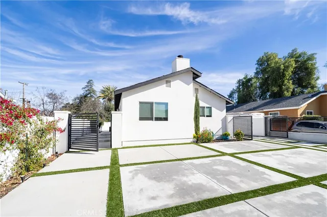 $3,500 | 24902 1st Avenue, Murrieta, CA 92562