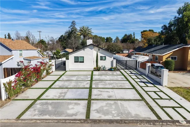 $3,500 | 24902 1st Avenue, Murrieta, CA 92562