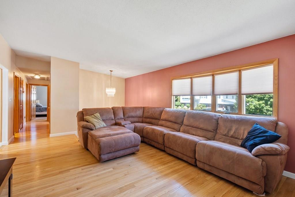 7 Cleveland Road Peabody, MA 01960 - Photo 15 of 31