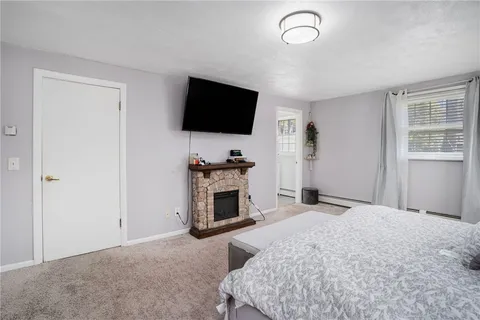 $579,900 | 44 Quaker Drive, West Warwick, RI 02893