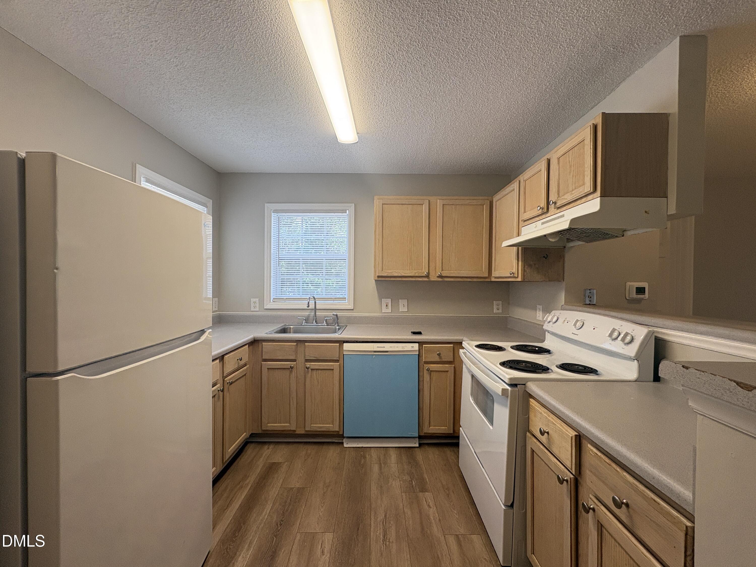 1305 Kent Road, Unit 204 Raleigh, NC 27606 - Photo 4 of 25 IMG_0312