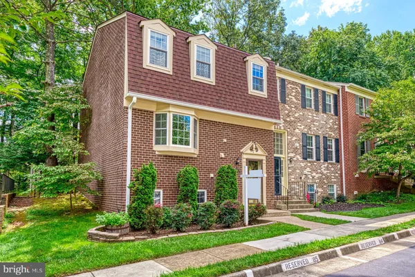 $3,300 | 11719 Dry River Court, Reston, VA 20191