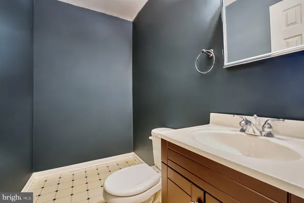$3,300 | 11719 Dry River Court, Reston, VA 20191