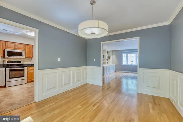 $3,300 | 11719 Dry River Court, Reston, VA 20191