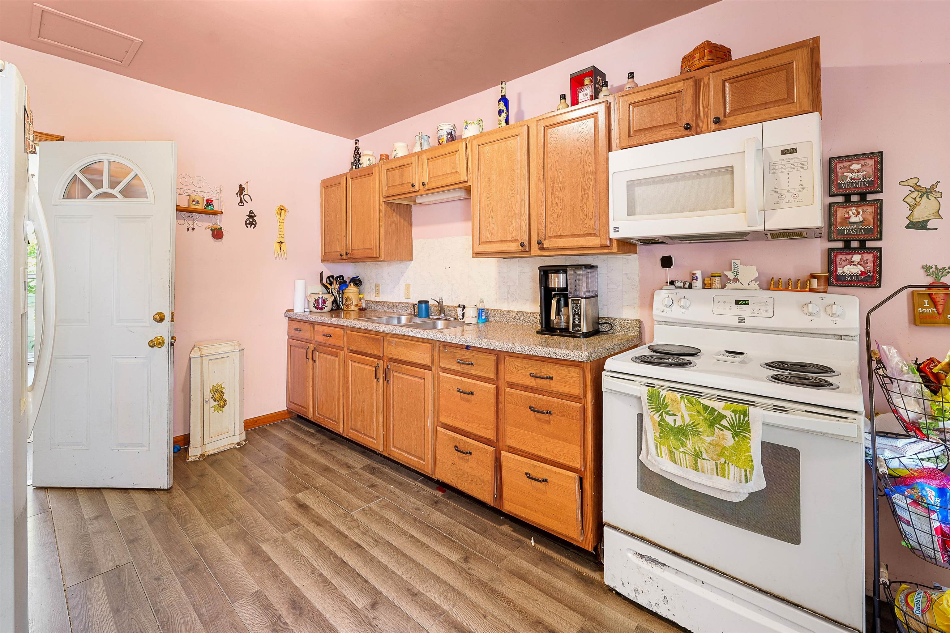 714 Madison Street Beaver Dam, WI 53916 - Photo 2 of 24