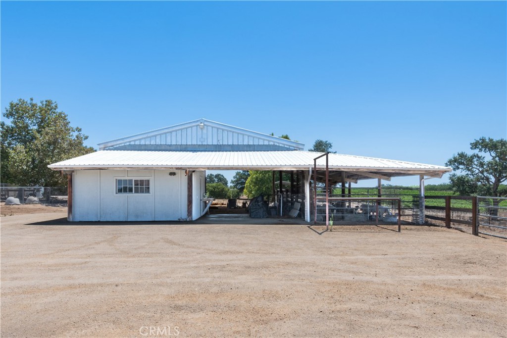 1675 Adobe Road Paso Robles, CA 93446 - Photo 30 of 34 The 2160 sq foot pole barn with enclosed tack room