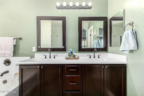 $429,000 | 1368 South Ponderosa Drive, Gilbert, AZ 85296