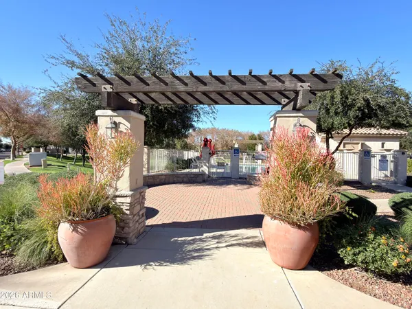 $429,000 | 1368 South Ponderosa Drive, Gilbert, AZ 85296