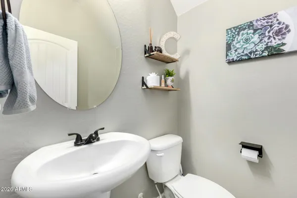 $429,000 | 1368 South Ponderosa Drive, Gilbert, AZ 85296