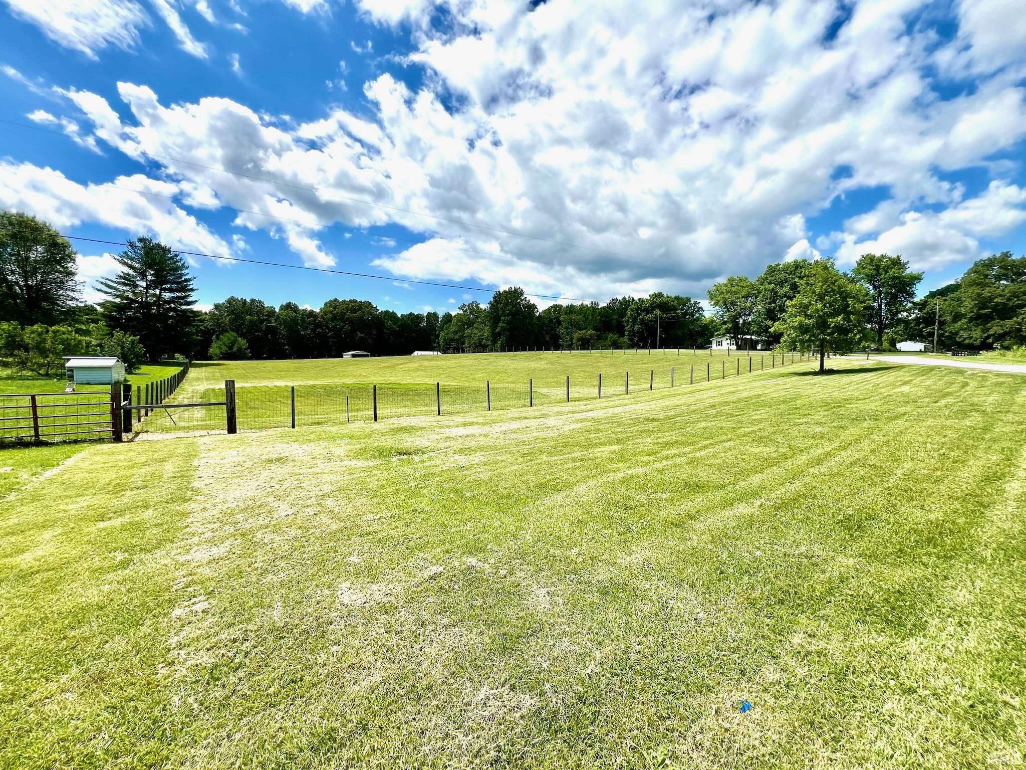 301 Riggle Road Bedford, IN 47421 - Photo 8 of 36