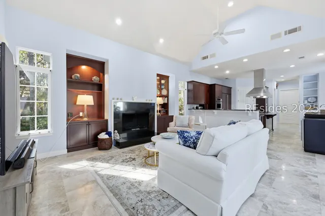 $1,399,550 | 8 Fantail Lane, Hilton Head Island, SC 29926