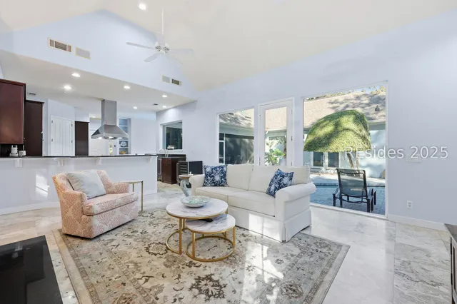 $1,399,550 | 8 Fantail Lane, Hilton Head Island, SC 29926