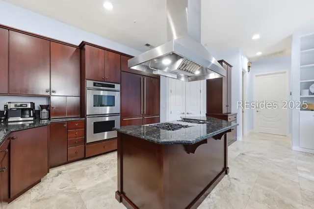 $1,399,550 | 8 Fantail Lane, Hilton Head Island, SC 29926