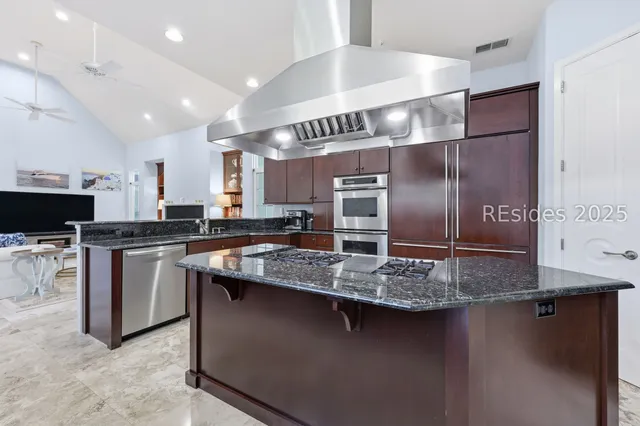 $1,399,550 | 8 Fantail Lane, Hilton Head Island, SC 29926