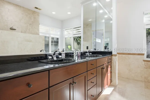 $1,399,550 | 8 Fantail Lane, Hilton Head Island, SC 29926