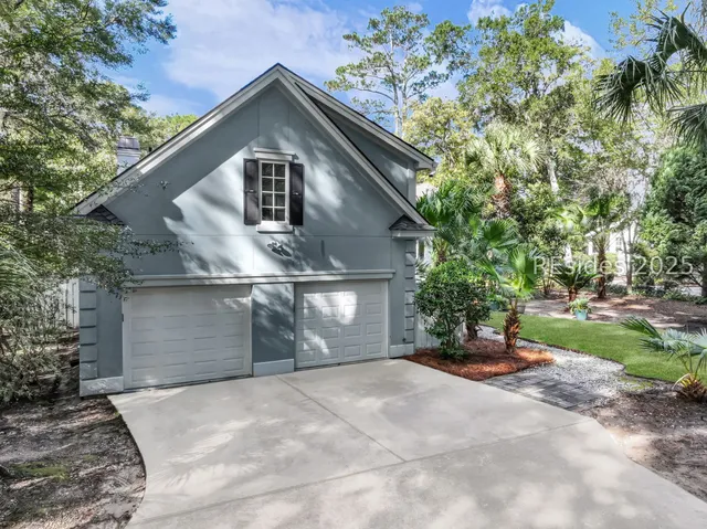 $1,399,550 | 8 Fantail Lane, Hilton Head Island, SC 29926