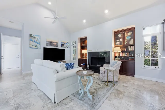 $1,399,550 | 8 Fantail Lane, Hilton Head Island, SC 29926