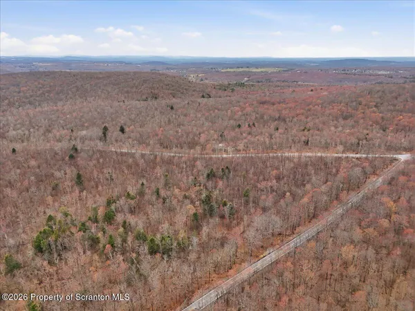 $599,000 | 1089 Owego Turnpike, Carbondale, PA 18407