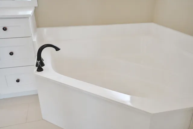 $4,200 | 16658 La Mesa Drive, Delray Beach, FL 33484