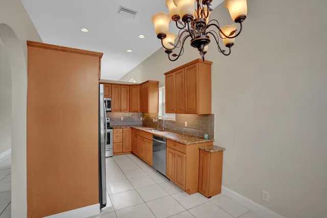 $4,200 | 16658 La Mesa Drive, Delray Beach, FL 33484