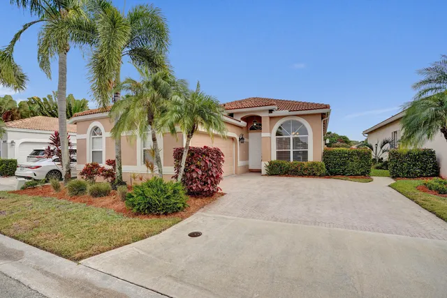 $4,200 | 16658 La Mesa Drive, Delray Beach, FL 33484