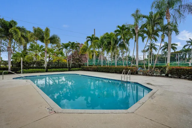 $4,200 | 16658 La Mesa Drive, Delray Beach, FL 33484