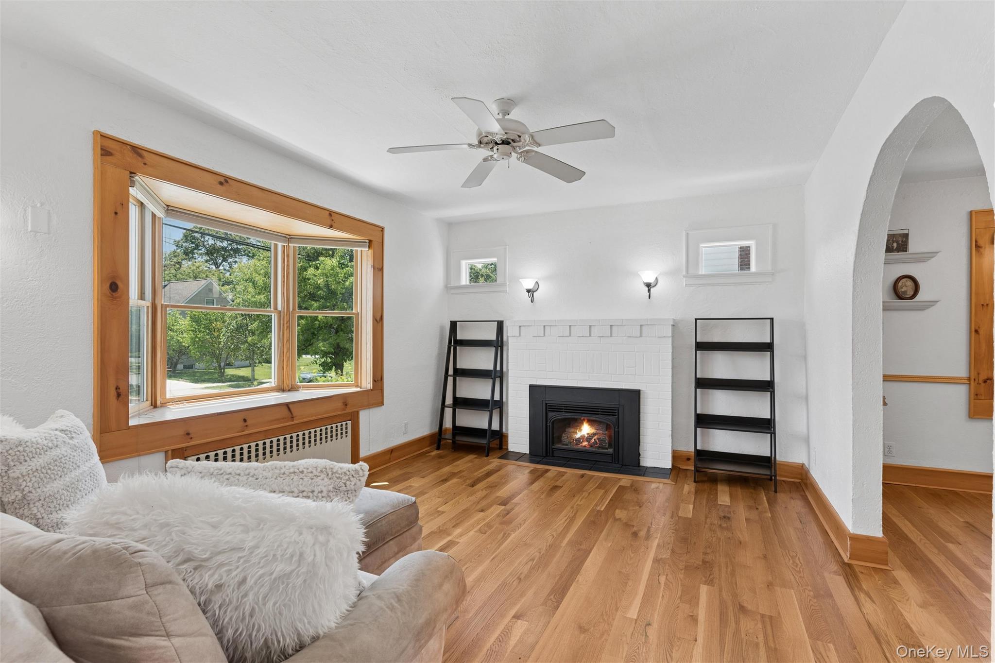 1749 Commonwealth Avenue Merrick, NY 11566 - Photo 5 of 32