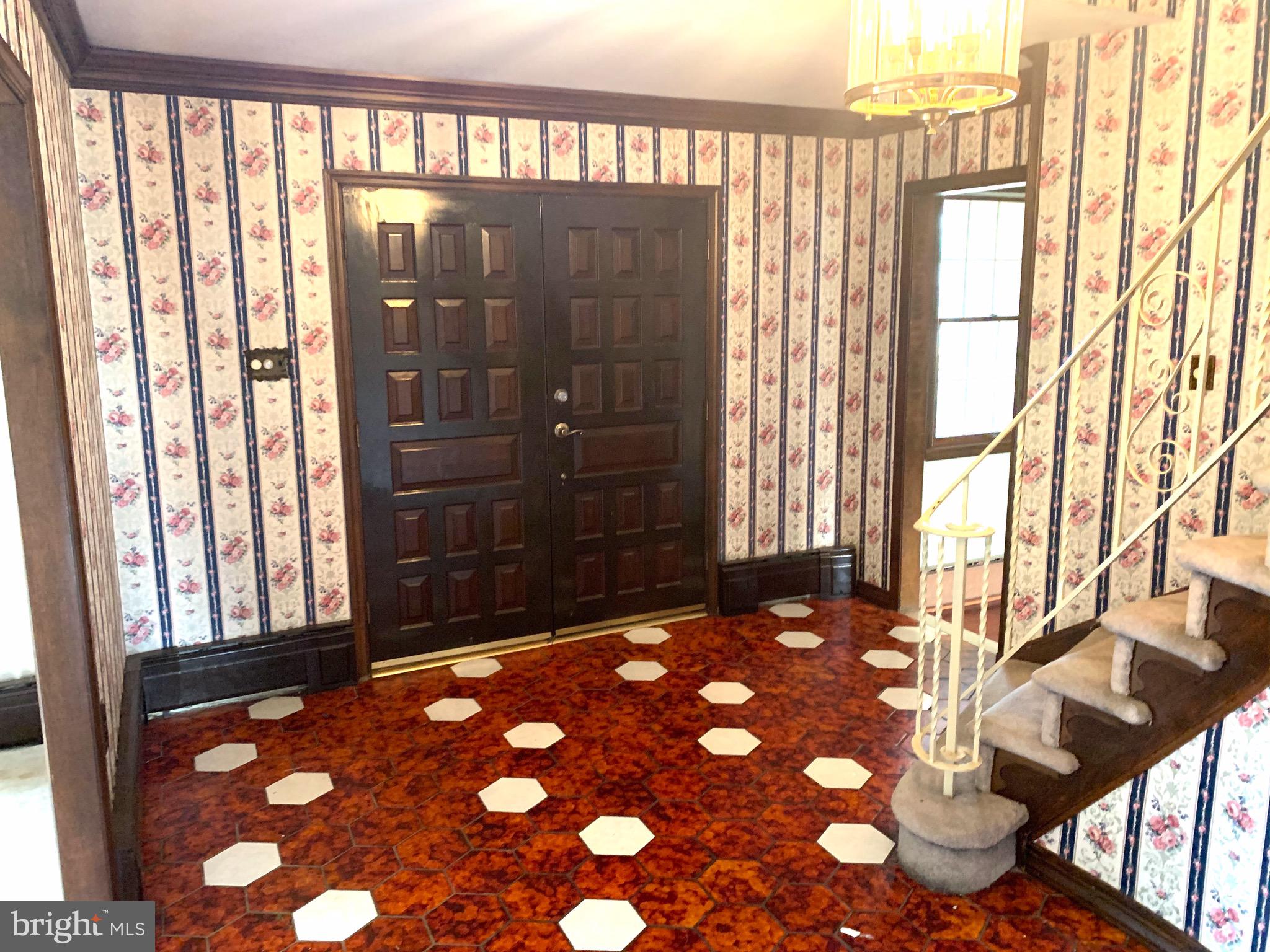 613 Norristown Road Horsham, PA 19044 - Photo 4 of 24 Gallery Image 4