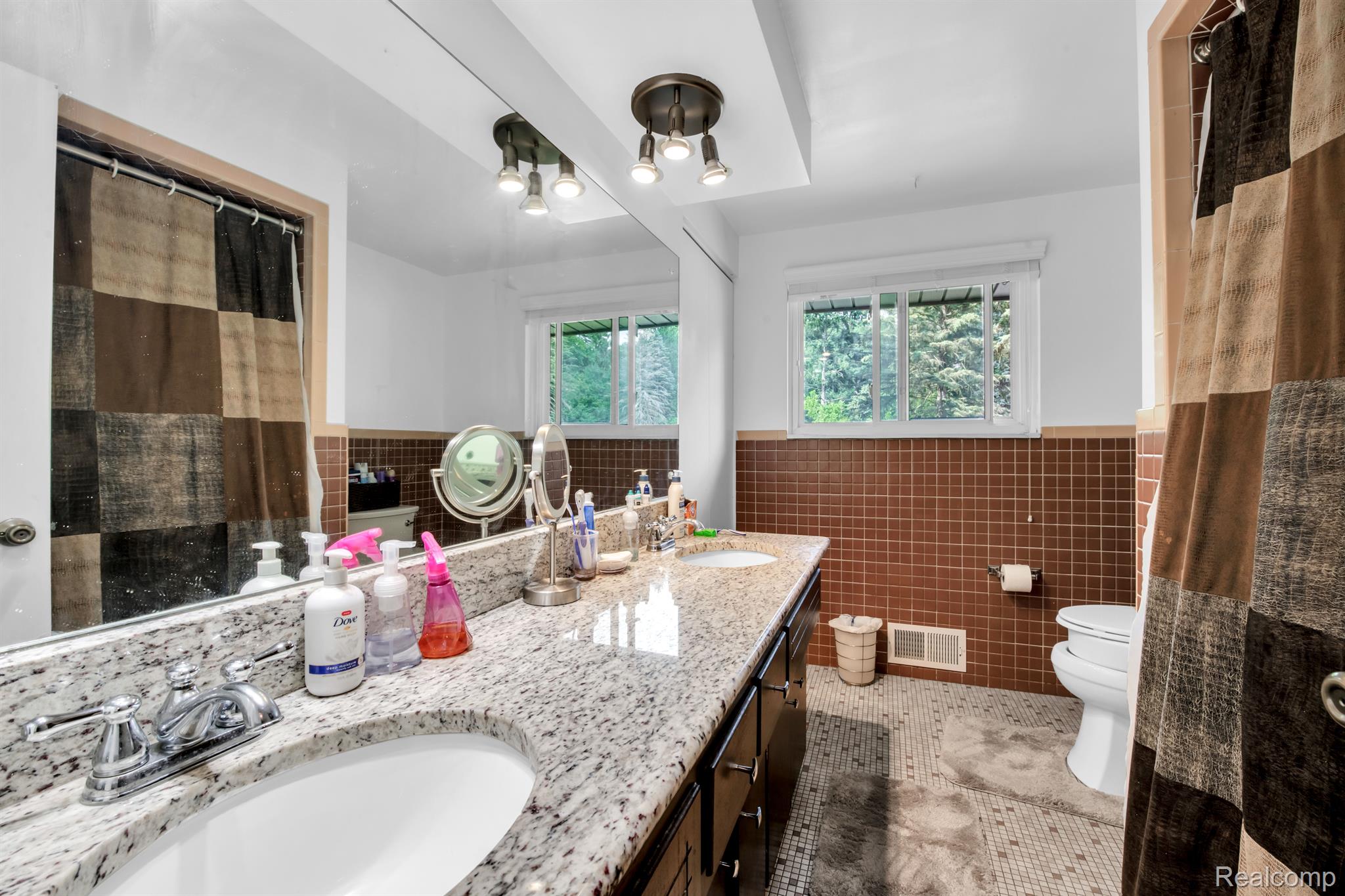 19395 Midway Road Southfield, MI 48075 - Photo 16 of 24 Gallery Image 16