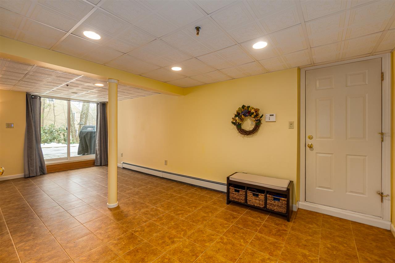 39 Norwood Road Salem, NH 03079 - Photo 22 of 28