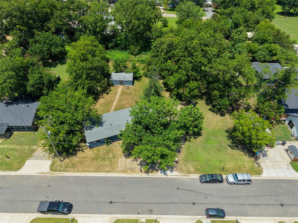 719 East Bullock Street Denison, TX 75021 - Photo 5 of 16