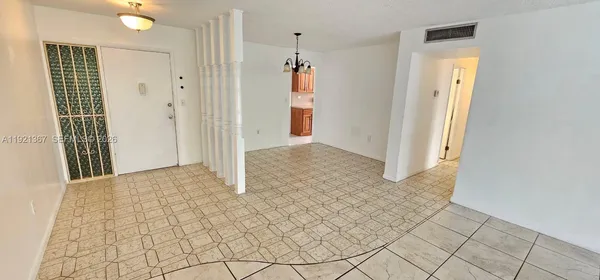 an entryway of a house and an entryway