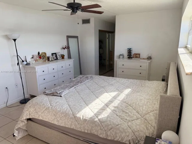 $2,150 | 1670 Northeast 191st Street, Unit 1153, Miami, FL 33179