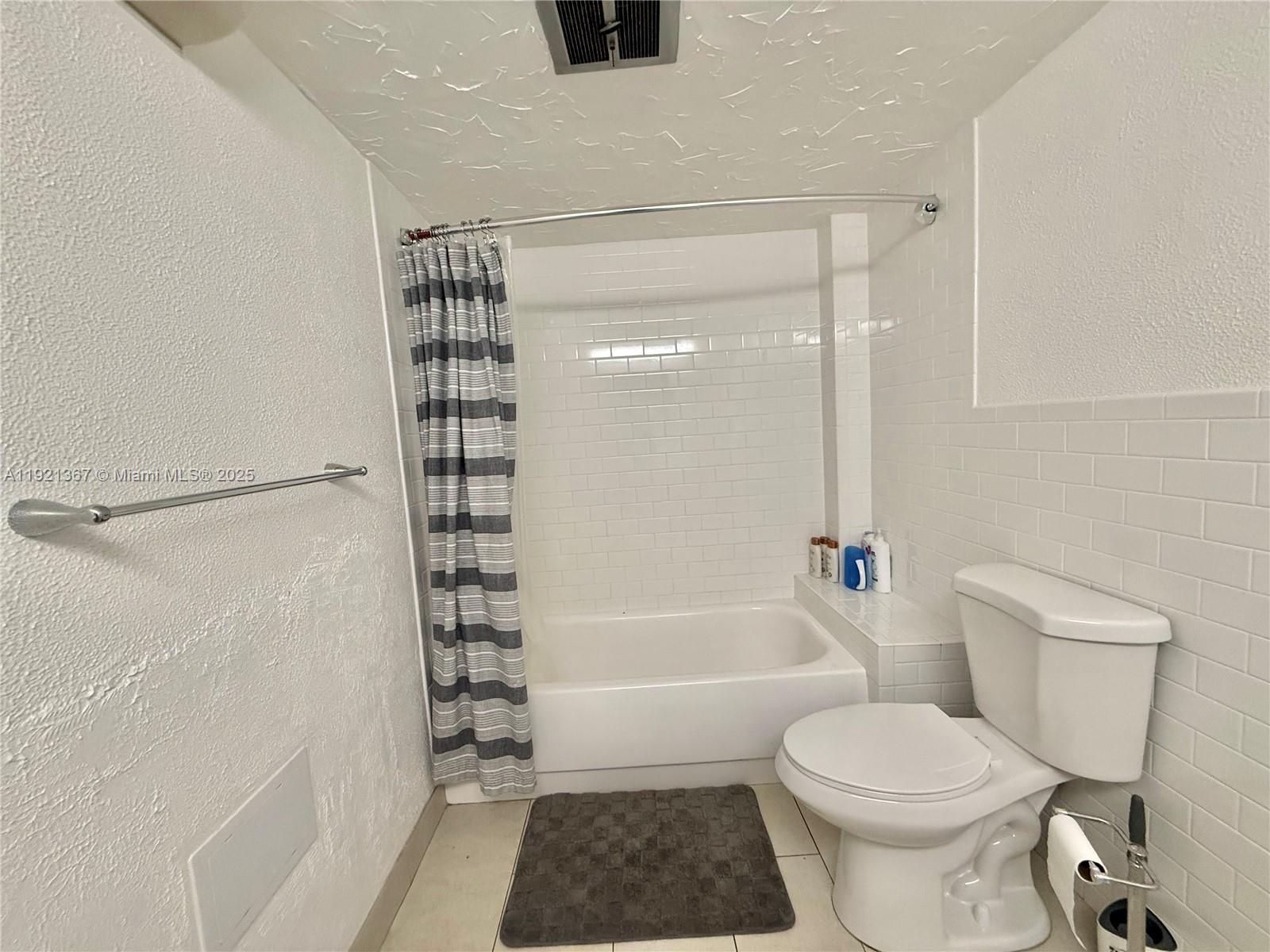 1670 Northeast 191st Street, Unit 1153 Miami, FL 33179 - Photo 10 of 18