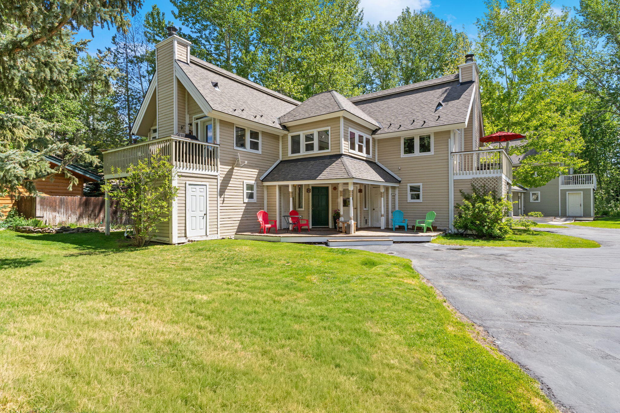 171 Bordeaux Street, Unit 2 Ketchum, ID 83340 - Photo 2 of 26 Charming Association