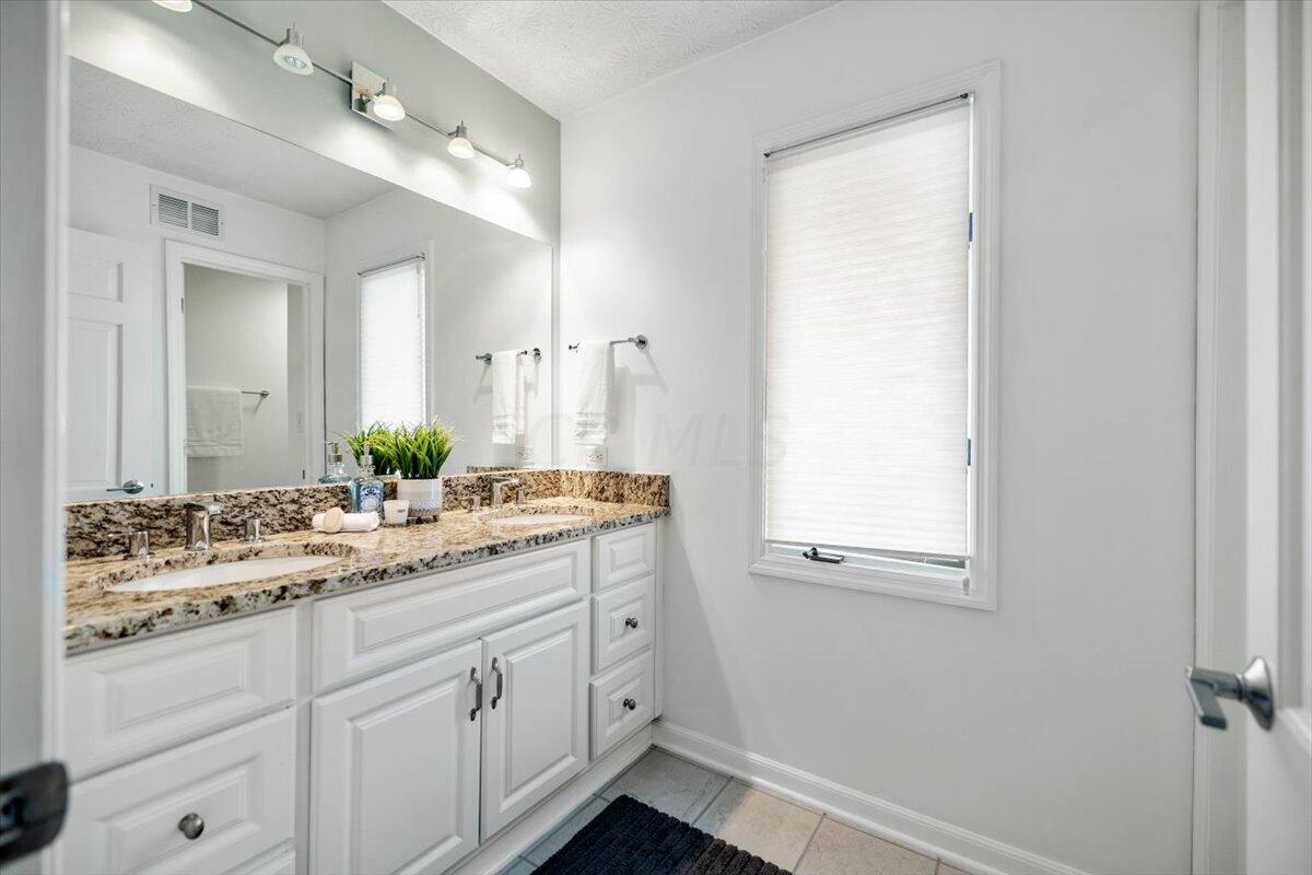 930 Raintree Court Westerville, OH 43081 - Photo 38 of 55 40-Bathroom-930 Raintree Ct-030