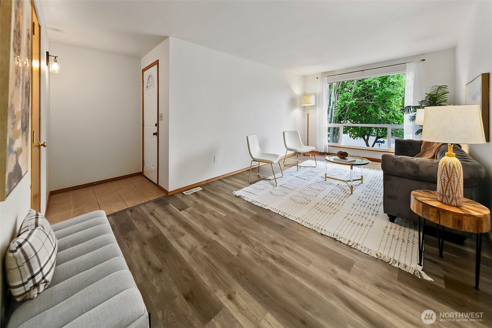 13822 Southeast 163rd Street Renton, WA 98058 - Photo 4 of 29