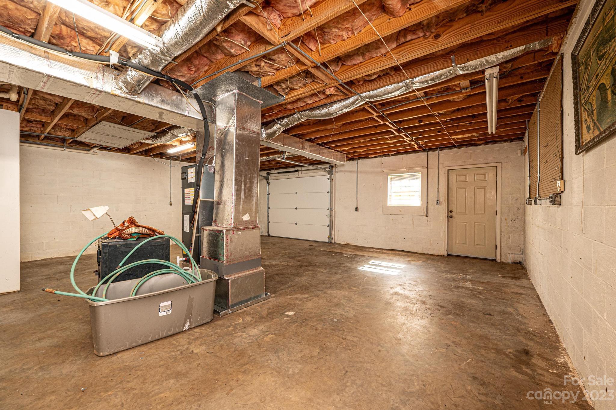 837 White Plains Road Hiddenite, NC 28636 - Photo 35 of 46 a view of a room with gym equipment