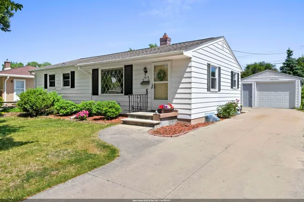 $274,900 | 1613 Jay Lane, Green Bay, WI 54304