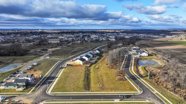 $120,000 | 350 Gunderson Drive, Portage, WI 53901