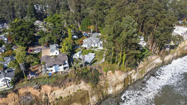 $10,800,000 | 620 El Salto Drive, Capitola, CA 95010