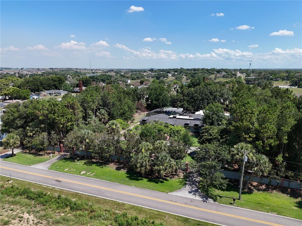 404 Ridgewood Avenue Dundee, FL 33838 - Photo 5 of 37