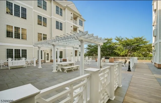 $2,500 | 6402 Brookhaven Court, Unit 6402, Riverdale, NJ 07457