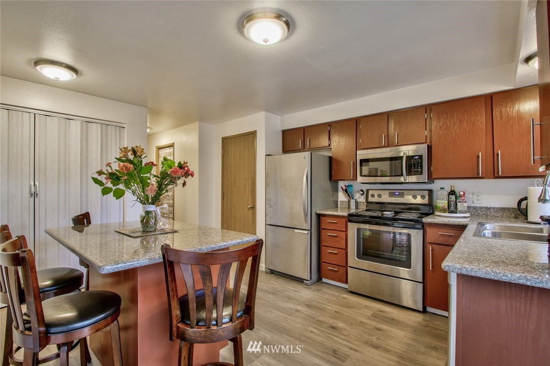 811 South Laventure Road, Unit E Mount Vernon, WA 98274 - Photo 8 of 19 Gallery Image 8