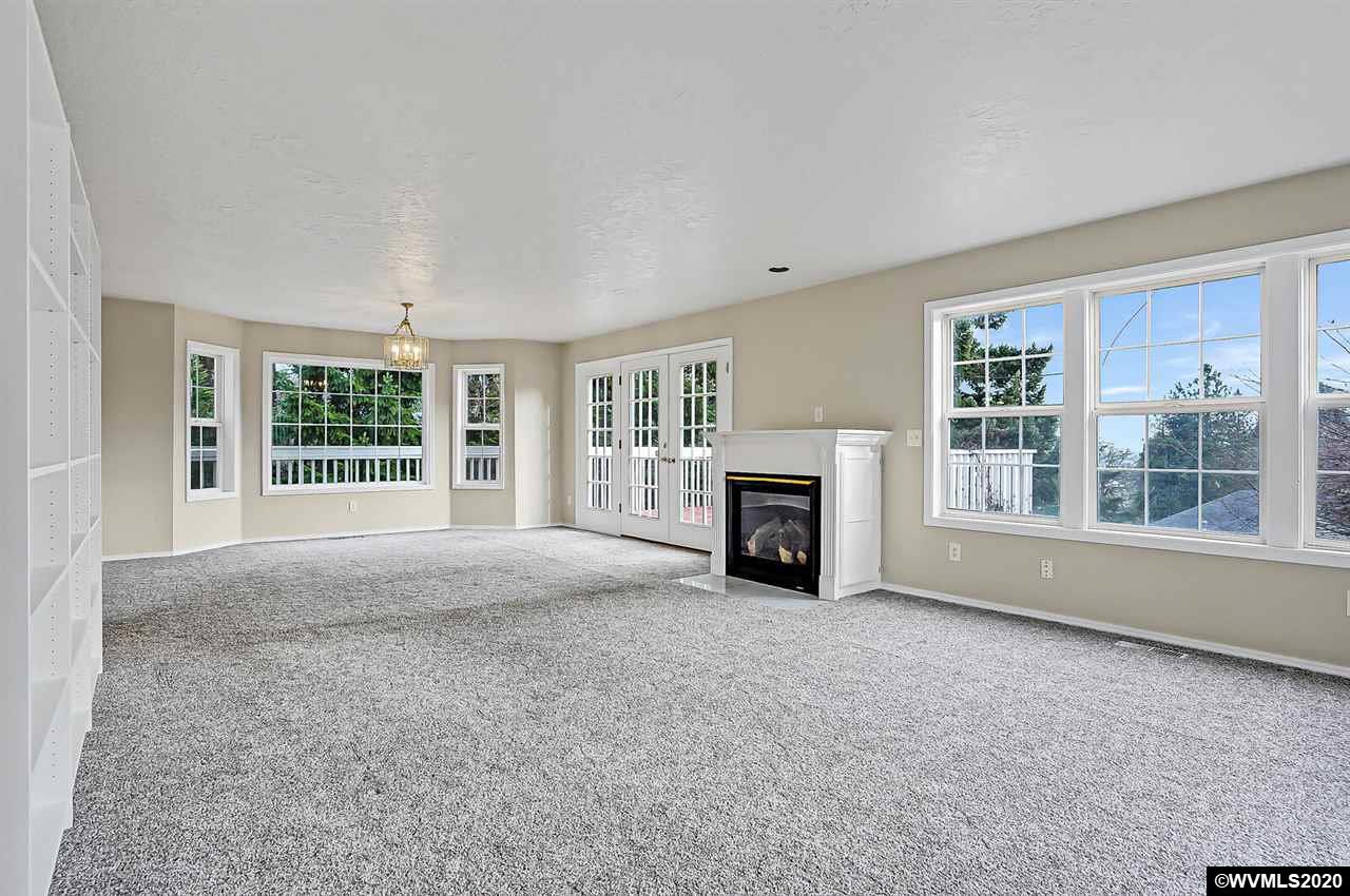 1340 Southwest Maple Street Dallas, OR 97338 - Photo 4 of 40