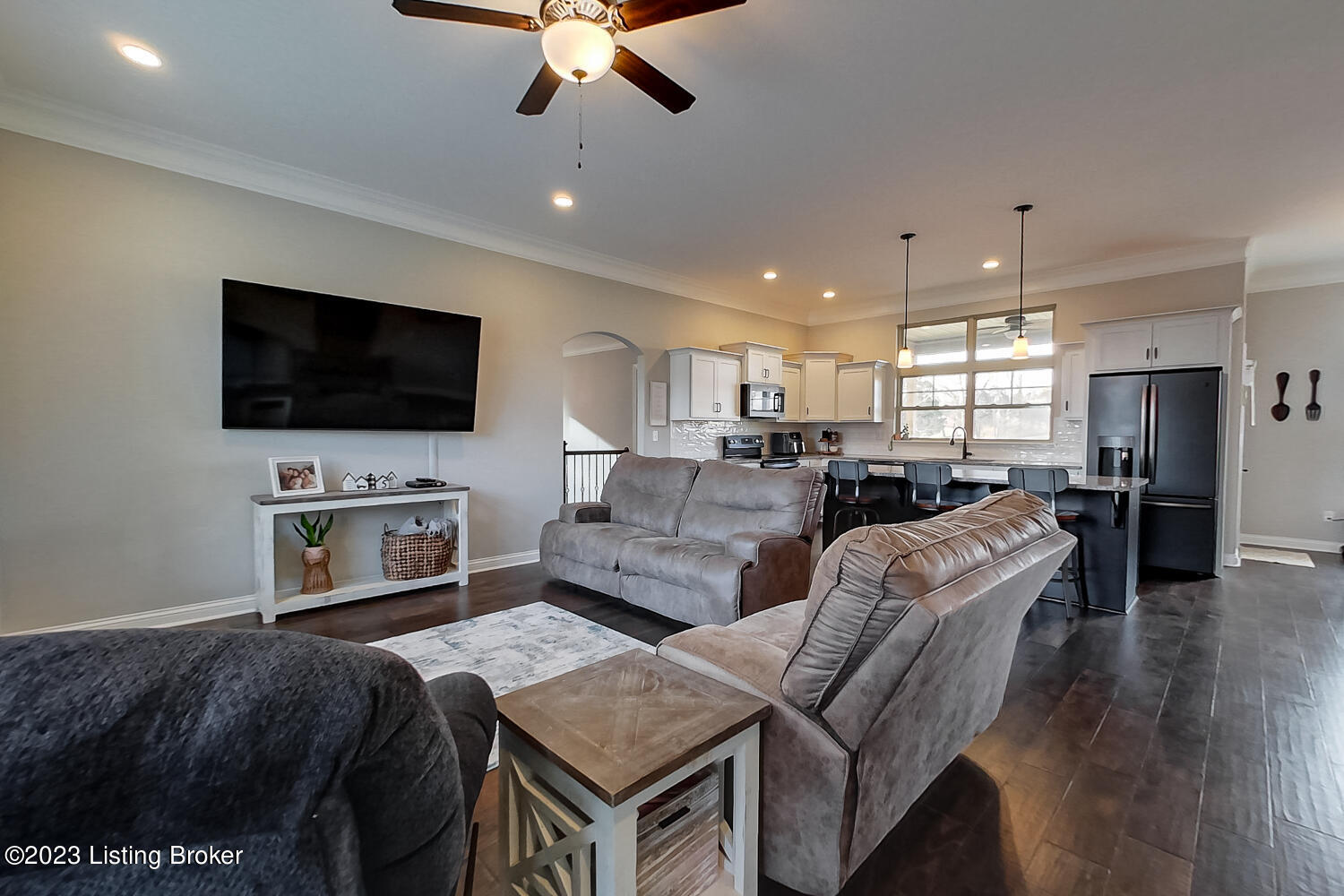 10103 Reeseman Drive Louisville, KY 40291 - Photo 13 of 49 020-10103 int-2