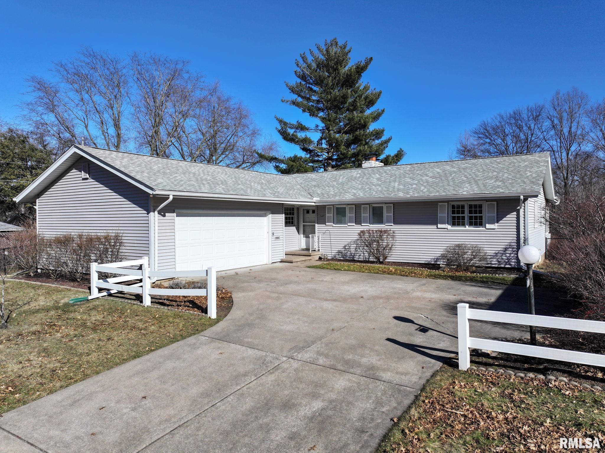 2609 Forest Road Davenport, IA 52803 - Photo 1 of 41 Gallery Image 1