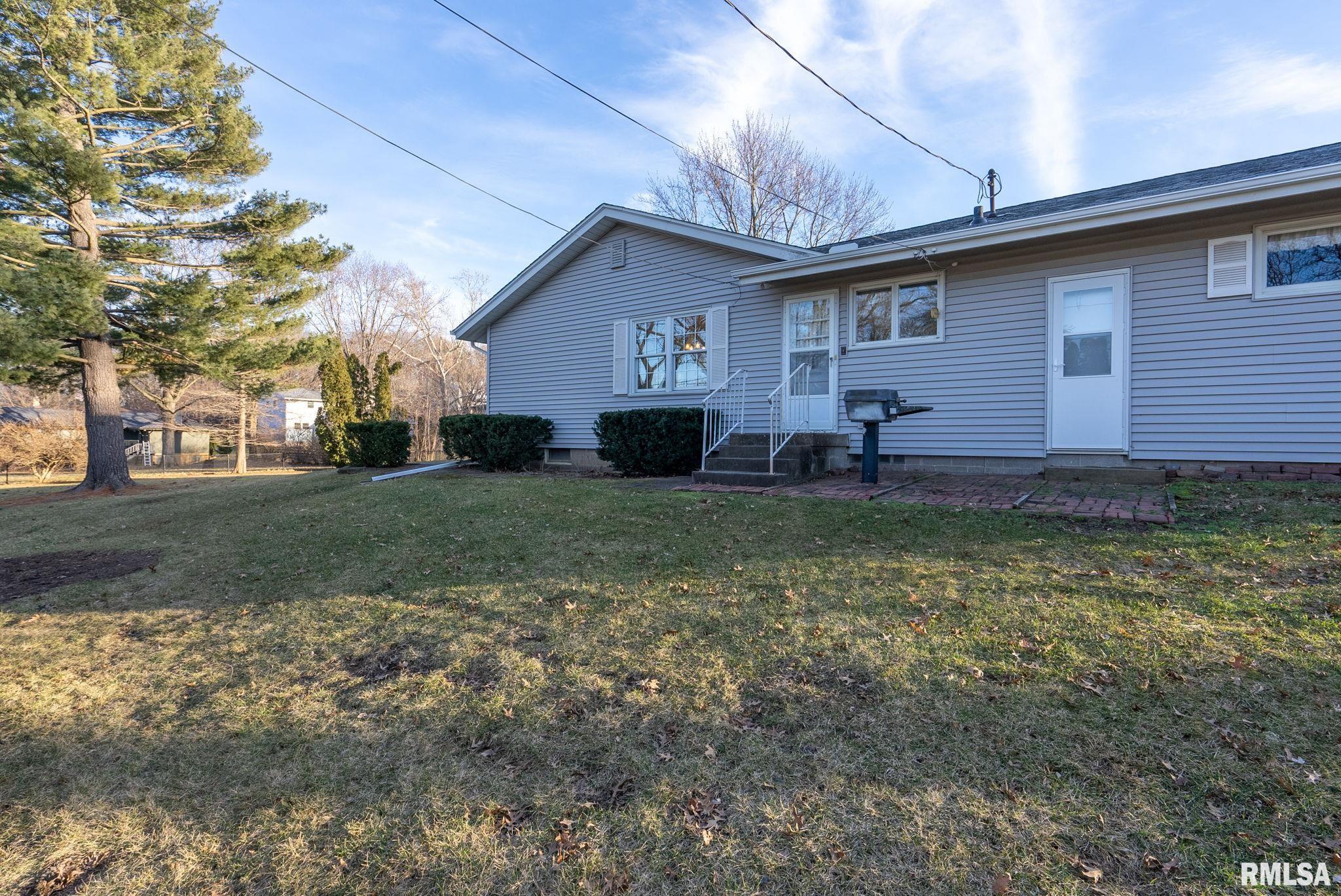 2609 Forest Road Davenport, IA 52803 - Photo 32 of 41 Gallery Image 32