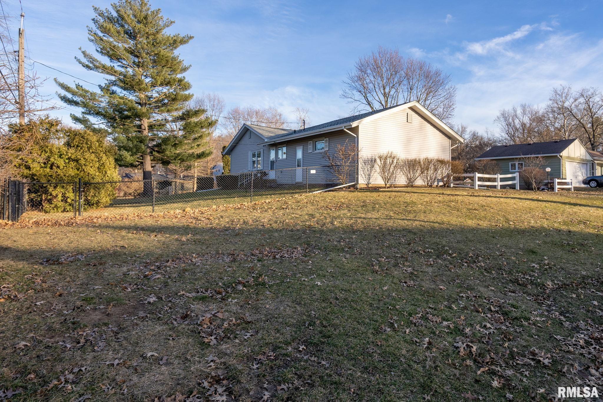 2609 Forest Road Davenport, IA 52803 - Photo 36 of 41 Gallery Image 36