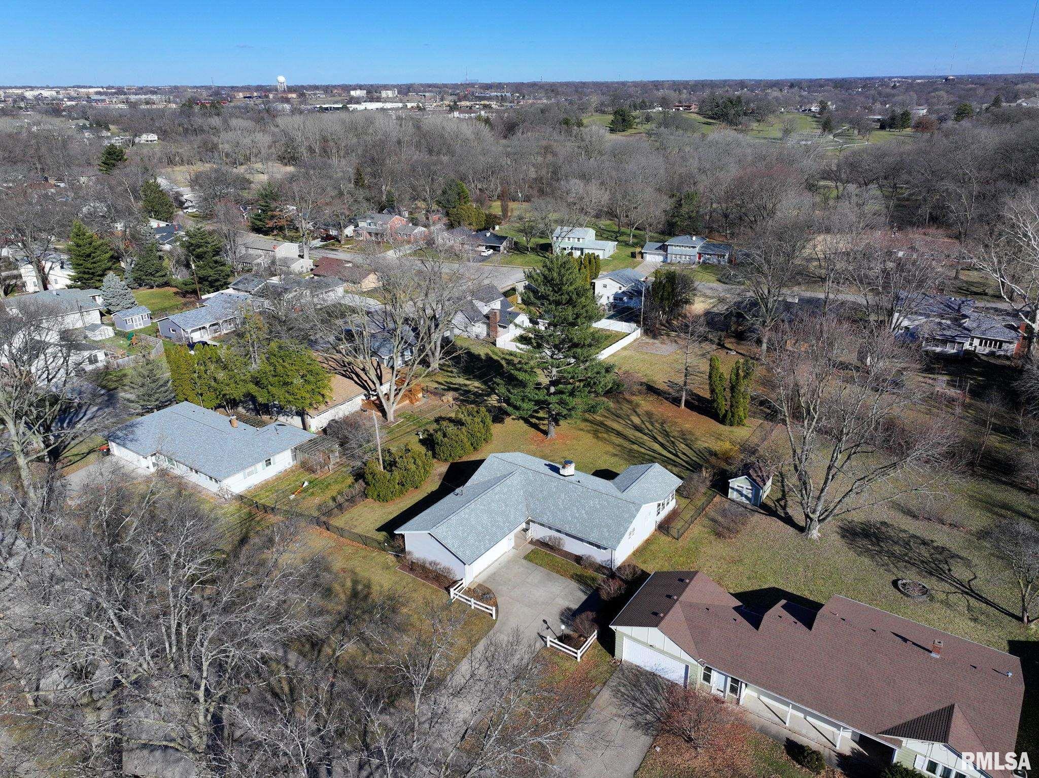 2609 Forest Road Davenport, IA 52803 - Photo 37 of 41 Gallery Image 37